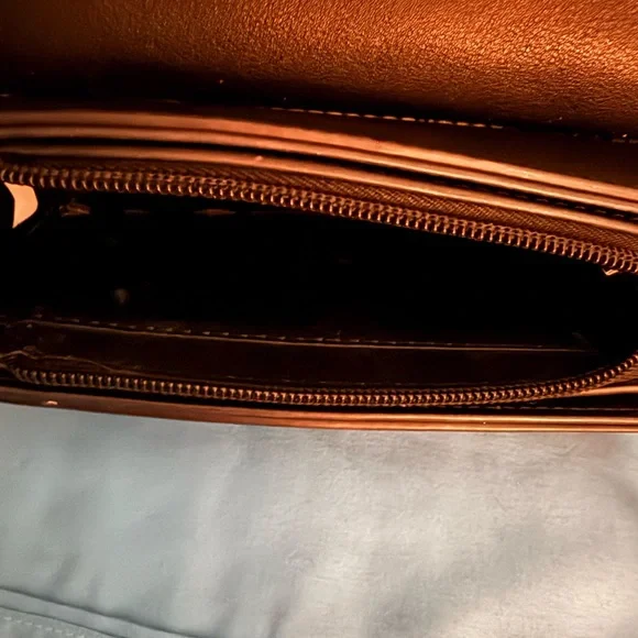 Designer Indpired Black Quilted Leather Shoulder Bag - Picture 8 of 16